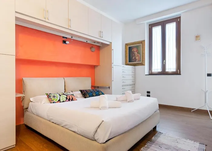 Arno River Bright Apartment